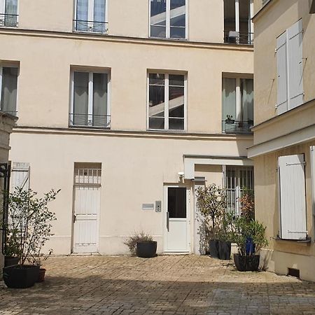 Studio Calme Et Ensoleille Entierement Renove Parigi Esterno foto